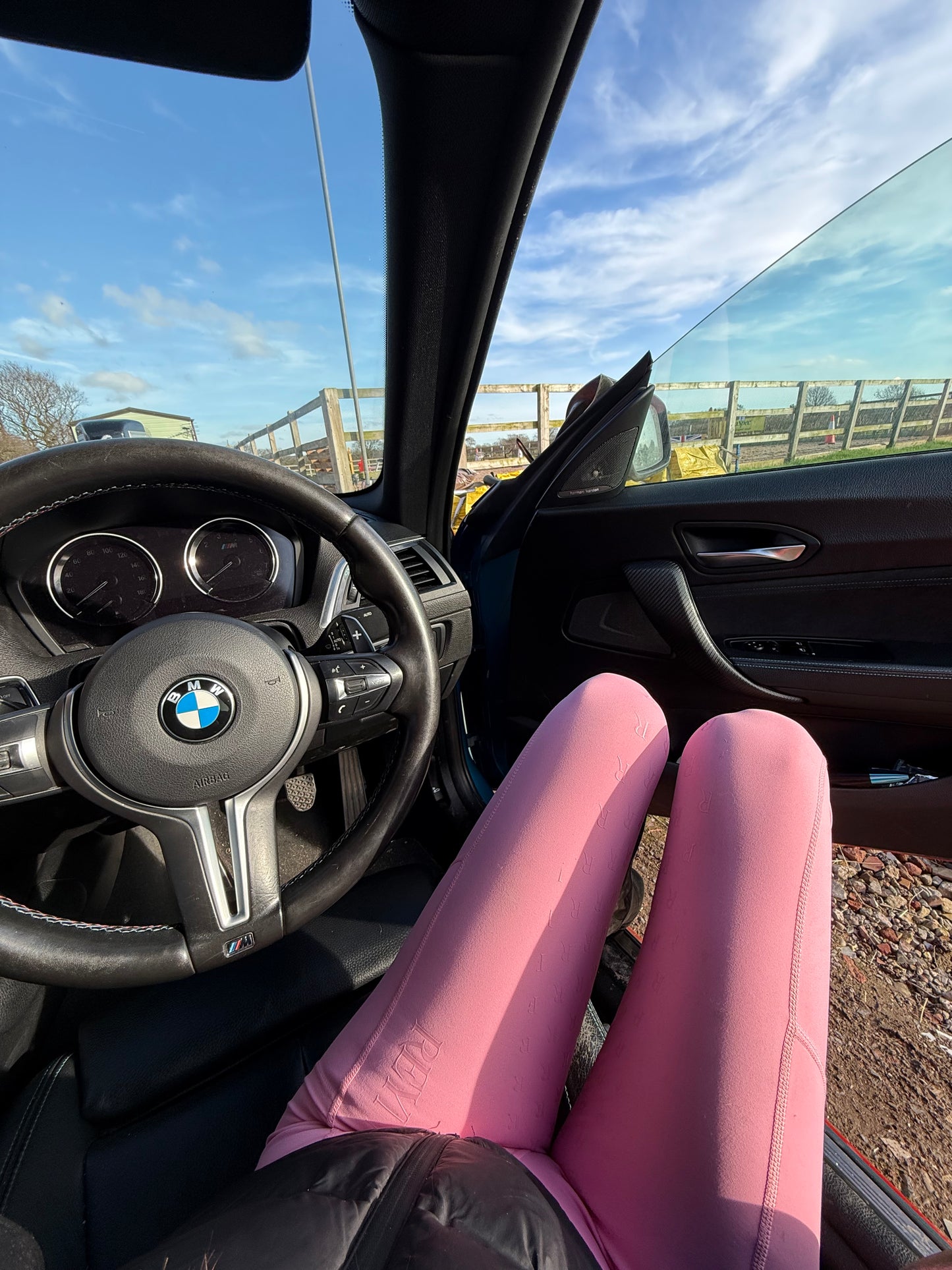 BUBBLEGUM SILICONE LEGGINGS